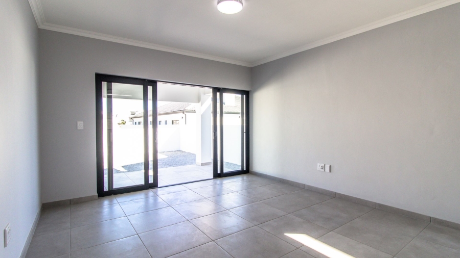 3 Bedroom Property for Sale in Sandy Point Beach Estate Western Cape